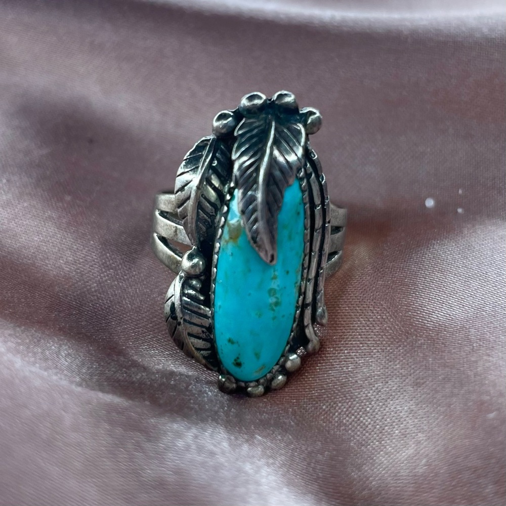 Antique Navajo Native American Turquoise Ring (Size 9)